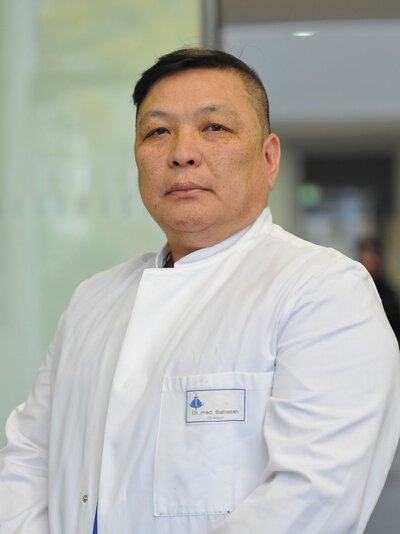 Oberarzt OP Dr. med. Dugernjam Batnasan